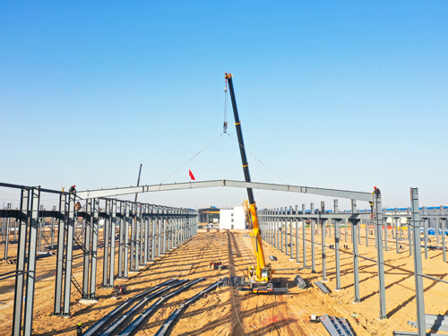 河南米乐m6官网登录入口|智能产业园6号车间今日上梁大吉!